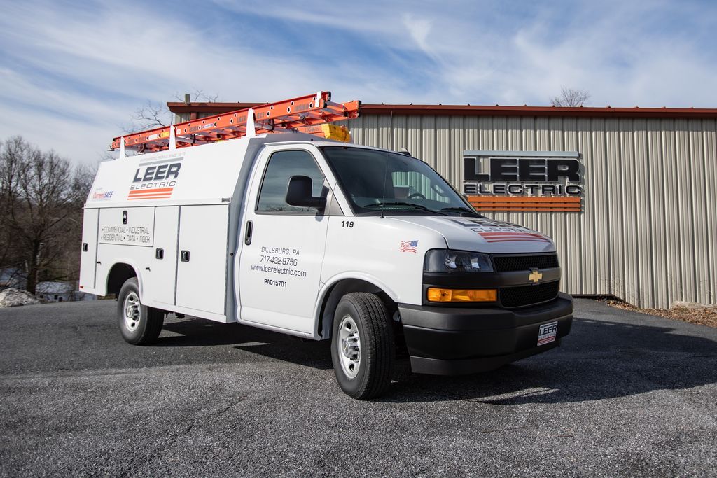 Leer Electric, Inc. service vehicle